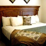 Condo Bedroom (Queen or King Bed)