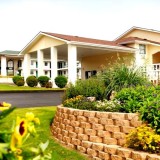 Whispering Hills Inn