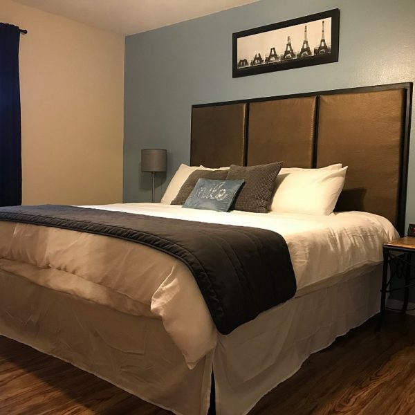 Uptown Retreat 2 Bedroom Condo at Foxpointe Branson Travel Office