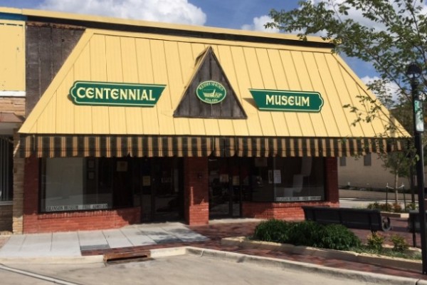 Branson Centennial Museum explores the history of Branson through exhibits, displays, and artifacts chronicling the city's history.