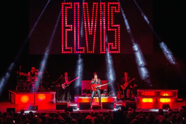Longtime Branson fan favorite, Dean Z brings his incredible tribute to Elvis to life on stage!