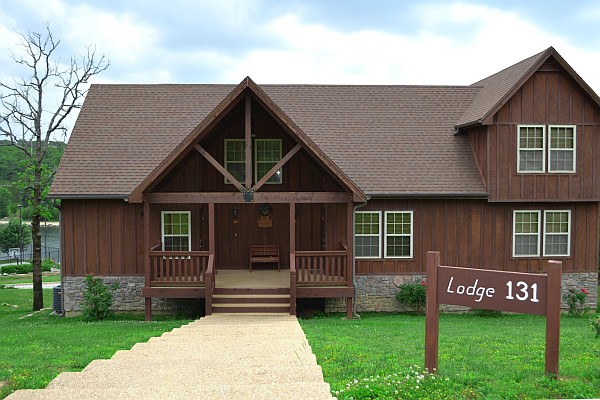 With four bedrooms and open floor plans, Stonebridge's vacation cabin rentals offer an amazing way to stay (save) on your next trip!
